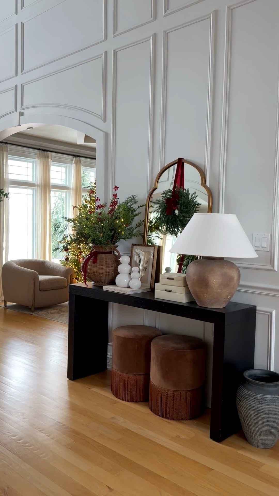 Holiday entryway styling! My console table, mirror and lamp are all on sale for Cyber Monday! Also, the Christmas tree in the back is 50% off now!! 


#LTKHoliday #LTKCyberWeek #LTKSaleAlert