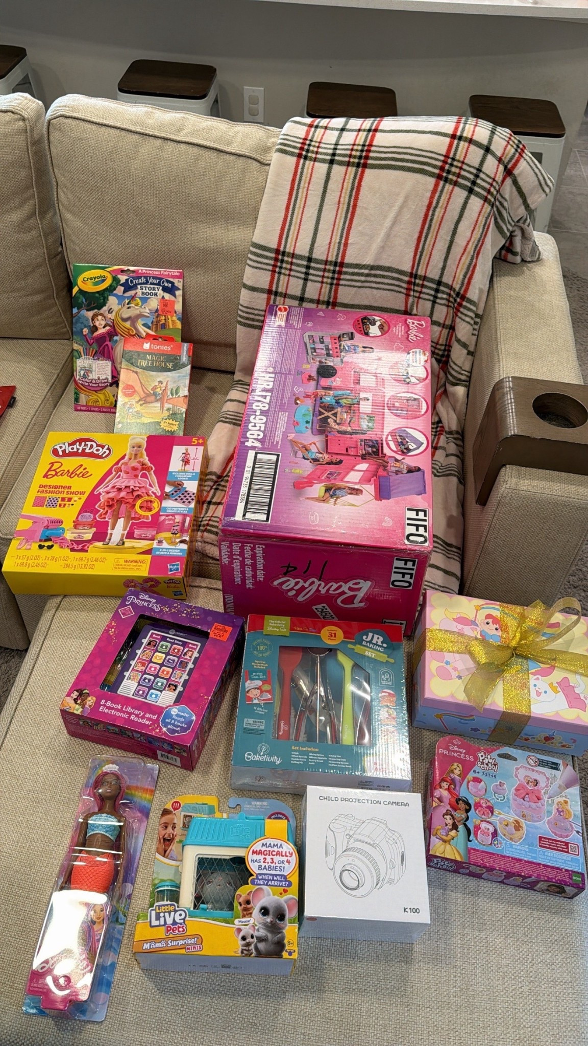 Five-year-old girl Christmas gift ideas!! 💕💖🎄❄️

#LTKHoliday #LTKGiftGuide #LTKKids