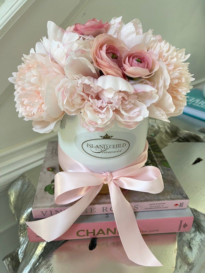 Luxury Box Flower Arrangement Faux Roses Home Decor | Etsy | Etsy (US)