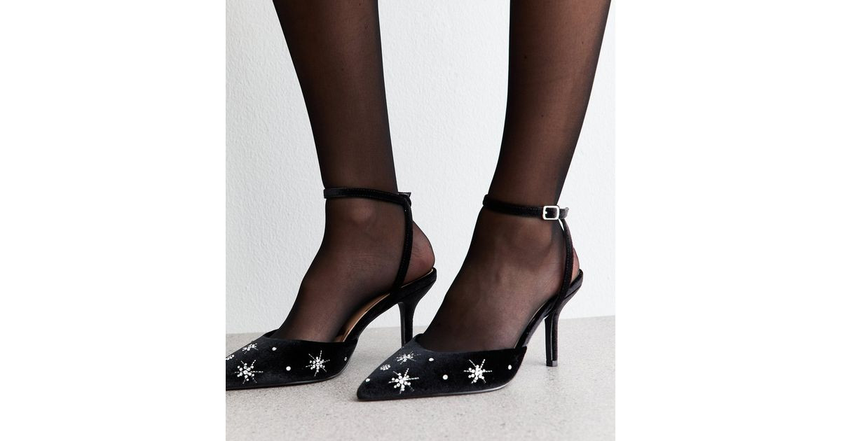 Wide Fit Black Velvet Star Embellished Heeled Pointed Toe Pumps | New Look | New Look (UK)