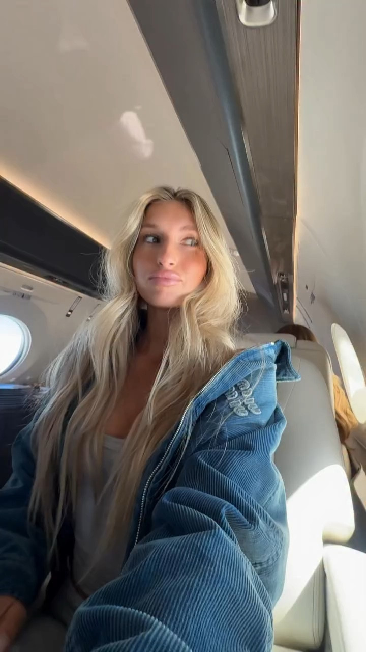 only thing that could make life better is putting yalllll in my suitcase ✈️🤍⭐️🎠🫧 

 