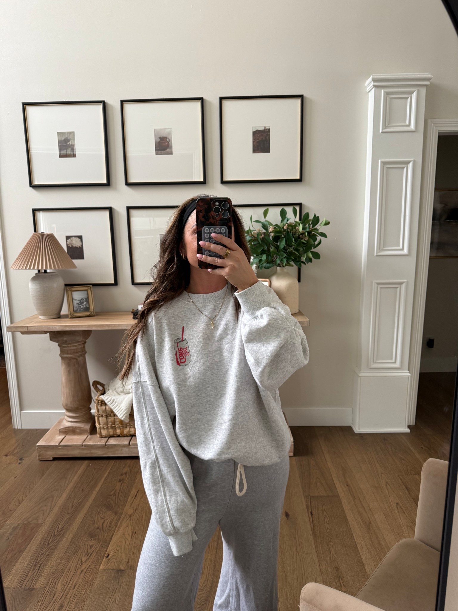 This sweatshirt is amazing❤️ wearing a small it’s oversized 


#LTKStyleTip #LTKFindsUnder100