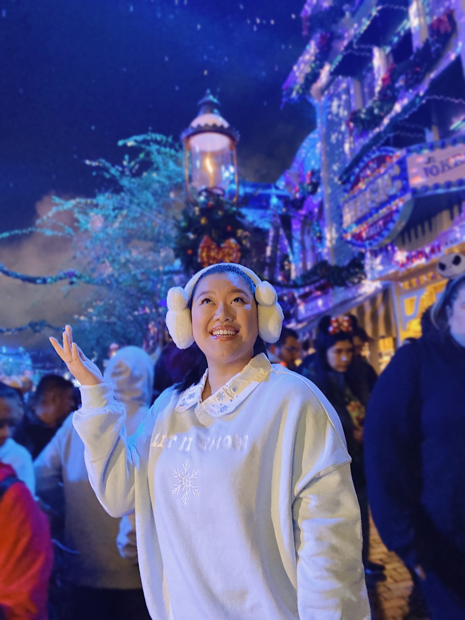 Winter Wonderland ✨❄️🤍

#disney #target #forever21

#LTKSeasonal #LTKHoliday #LTKmidsize