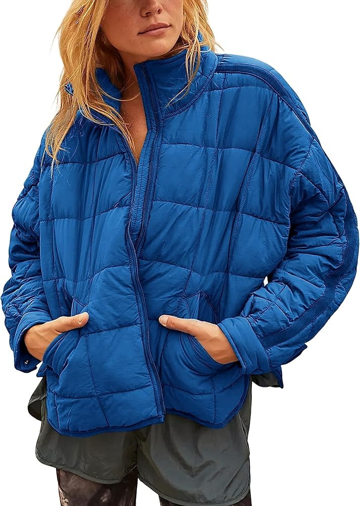 Quilted Puffer Jacket Women Lightweight Short Zip Up Padded Coat with Pockets | Amazon (US)