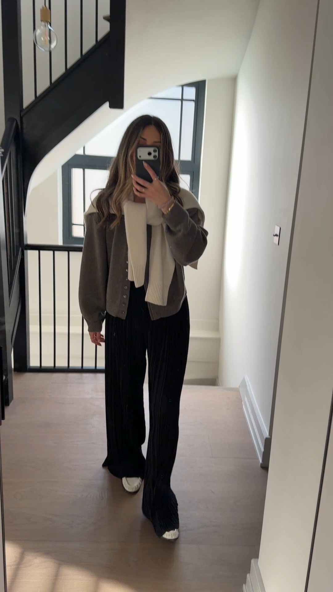 My airport look♥️ (everything i packed to Maldives will be saved and shared on my Sunday style Substack!