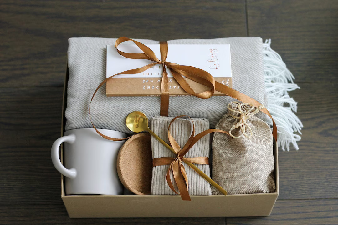 Cozy hygge gift box, Self care gift box, fall gift box, holiday gifts, gift set for her mom, miss... | Etsy (US)
