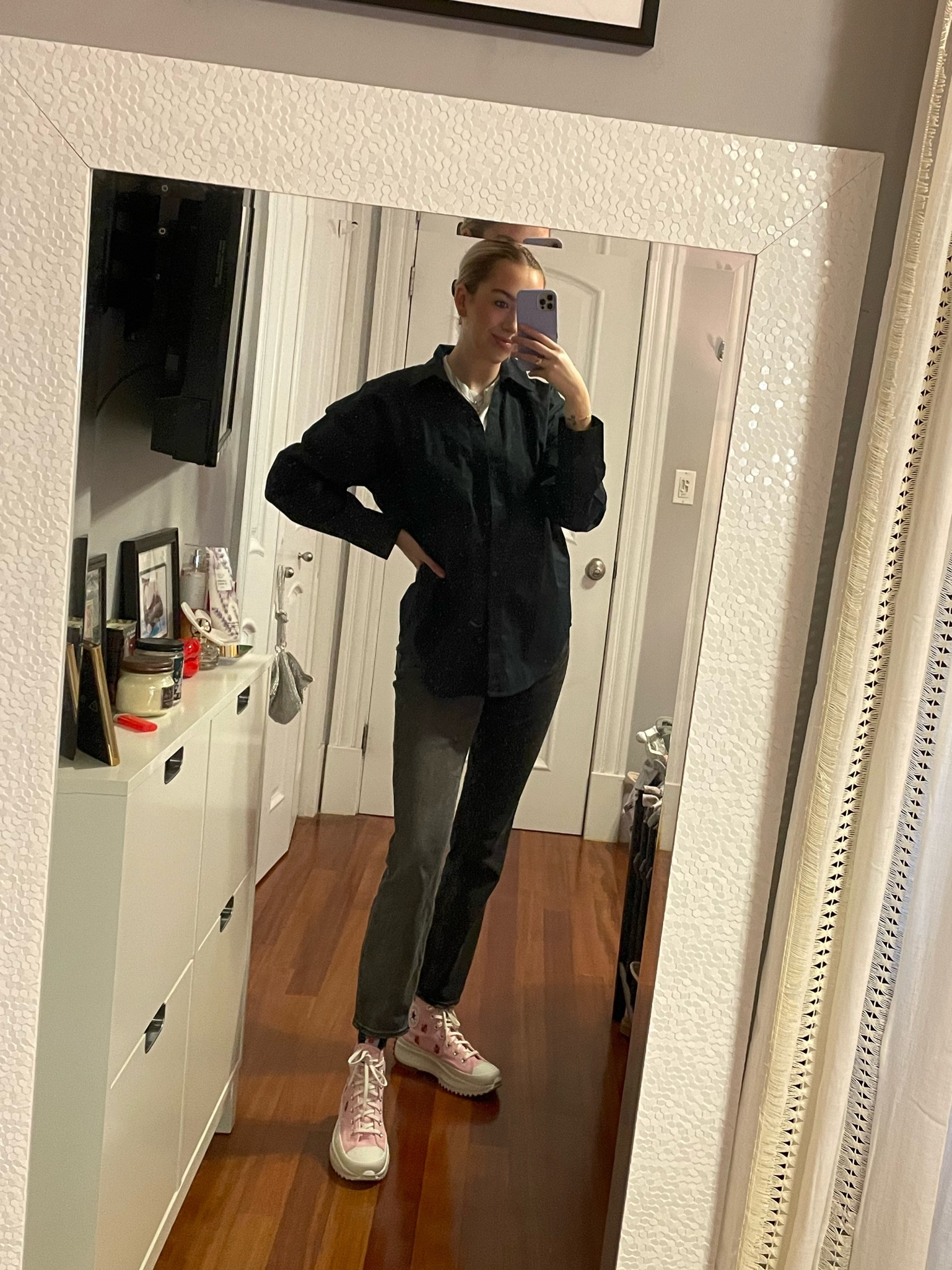 Casual office fit for the day! Always converse
