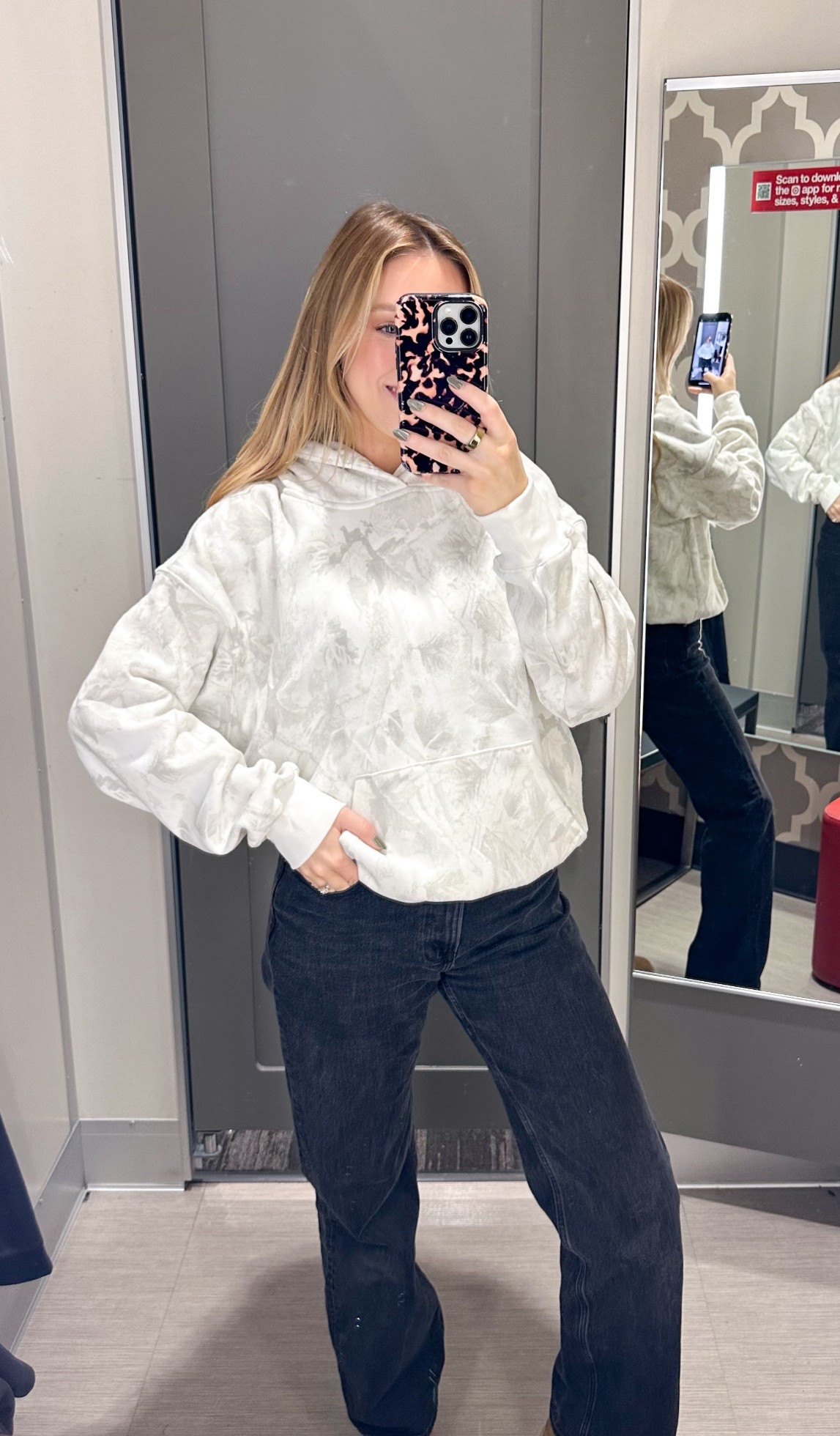 This Target sweatshirt (looks like Abercrombie) is so soft and affordable and has the best reviews!

#LTKdayinmylife #LTKFindsUnder50 #LTKSeasonal