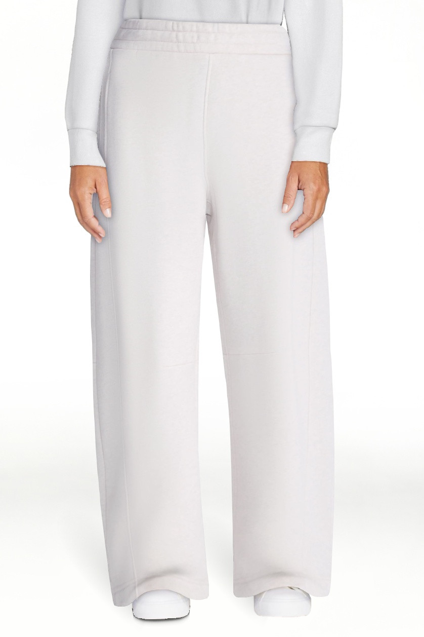 Athletic Works Women's and Women's Plus Barrel Leg Fleece Pants, 28.5" Inseam, Sizes XS-4X | Walmart (US)