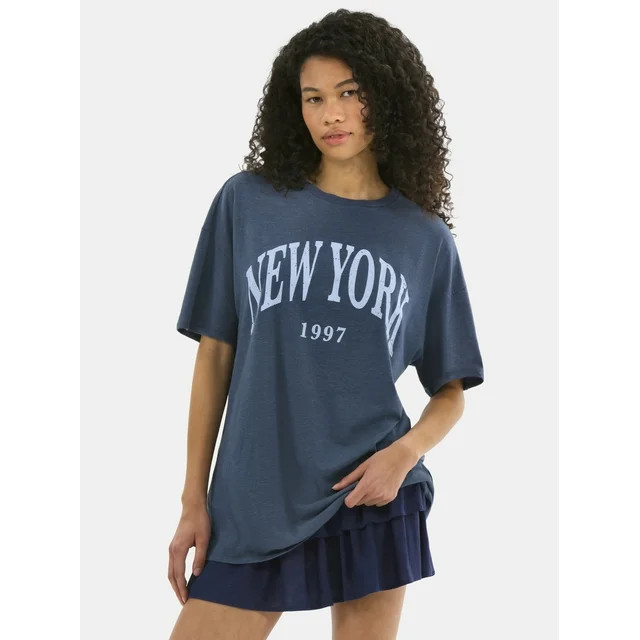 No Boundaries Washed Graphic Boyfriend Tee, Women's | Walmart (US)
