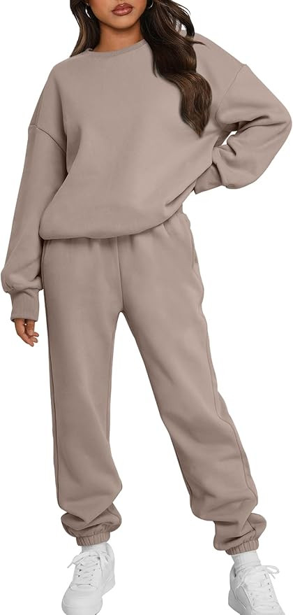 Trendy Queen Sweatsuits Women 2 Piece Outfits Two Piece Crewneck Sweatshirts Sets Lounge Fall Swe... | Amazon (US)