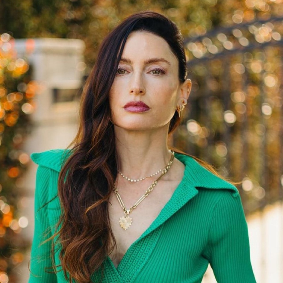 Sephora Sale starts tomorrow! I’m rounding up my favorite makeup products for you. Seriously, these are my ‘can’t live without’ items. Try them and thank me later! 

#LTKsalealert #LTKbeauty #LTKHolidaySale