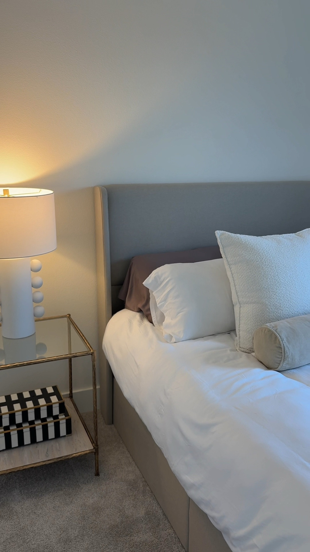Styling our guest bedroom with the coziest Cariloha bedding 🤍 There's nothing like fresh, soft bedding to make a space feel welcoming — sharing how I style the bed layer by layer plus all the details here!

#LTKSaleAlert #LTKHome #LTKSeasonal
