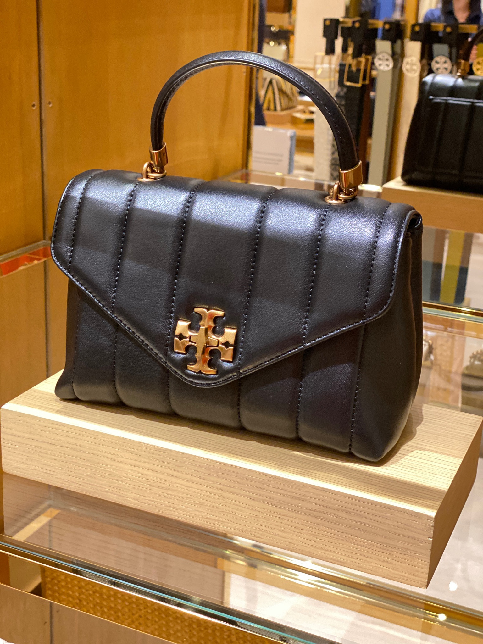 This super cute satchel bag is 30% off! 

#LTKstyletip #LTKsalealert