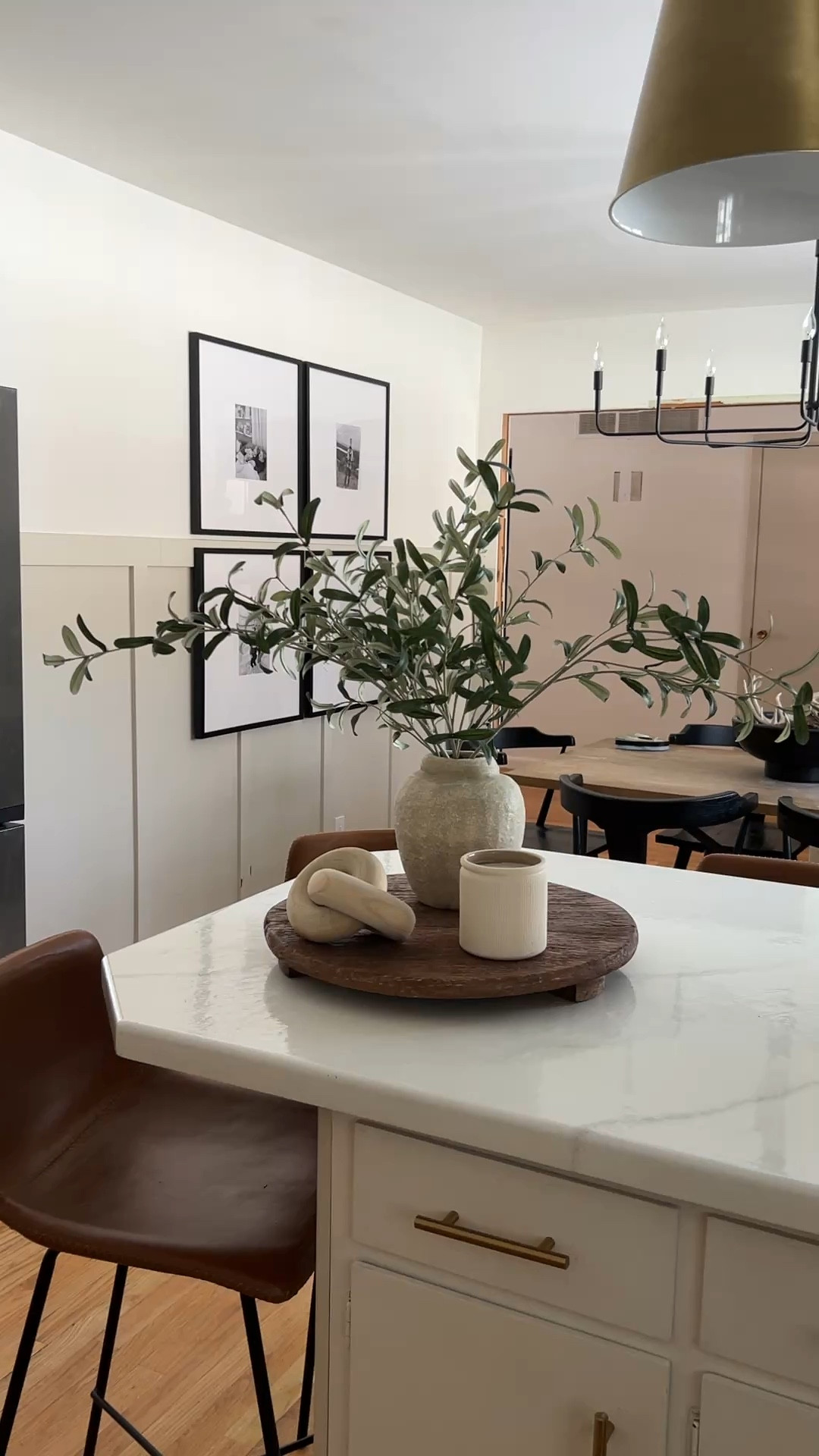 Spring greenery , kitchen inspo


#LTKSeasonal #LTKHome #LTKFindsUnder50