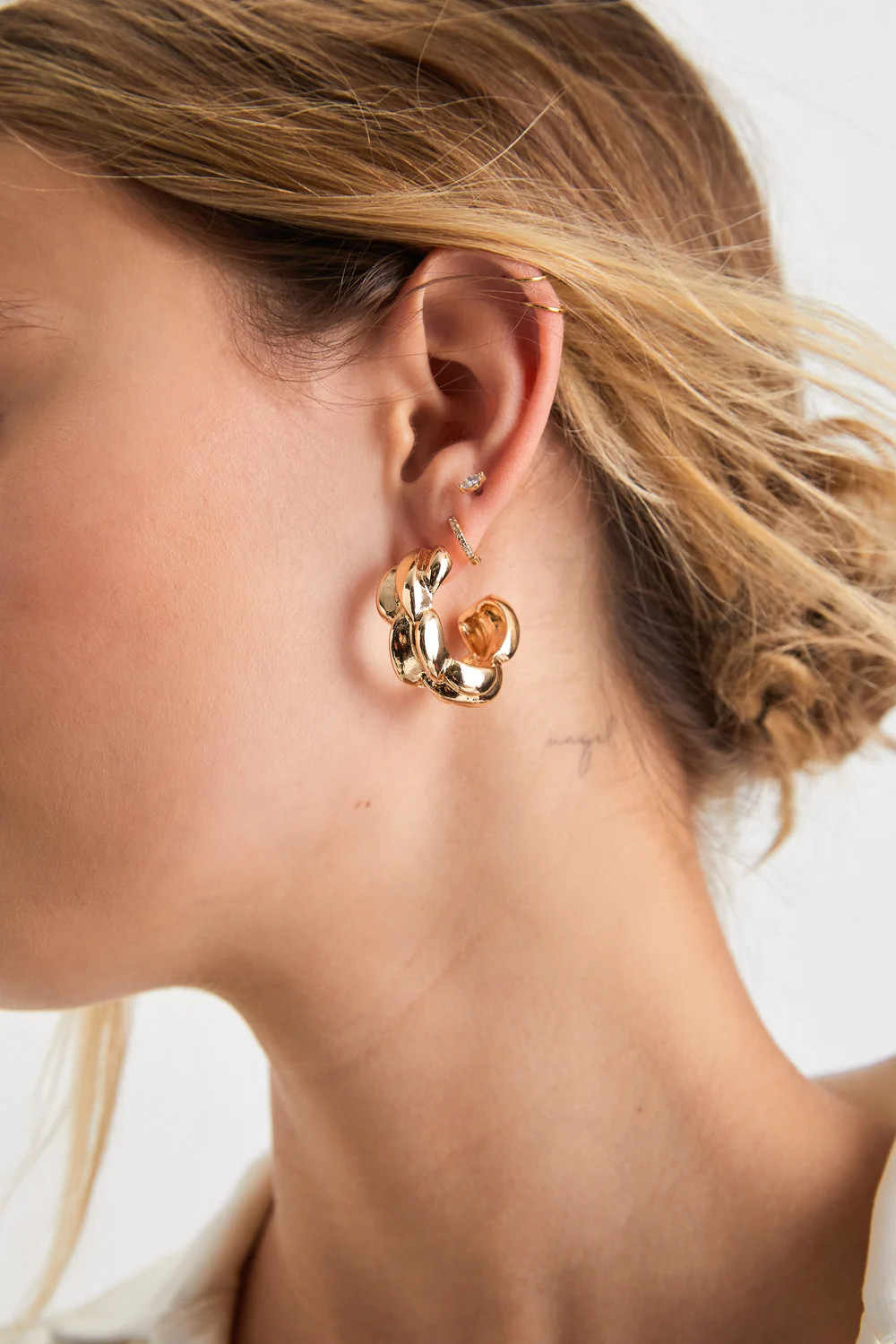 Stunning Aspect Gold Twisted Chunky Hoop Earrings | Lulus