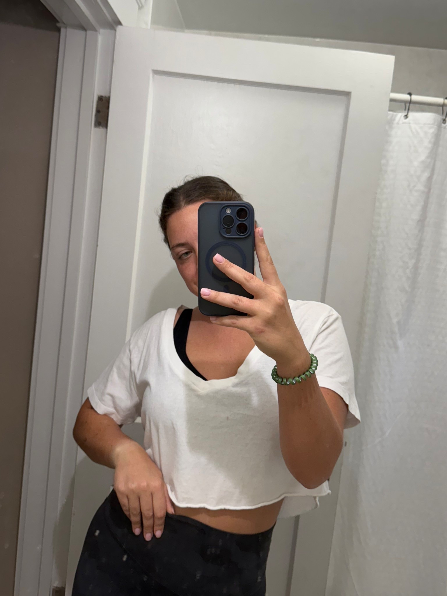 workout fit! 

Can’t find the t because it’s old free people but i found similar ones! 

#lululemon #aloyoga #freepeople #urbanoutfitters


#LTKSaleAlert #LTKActive #LTKPetite