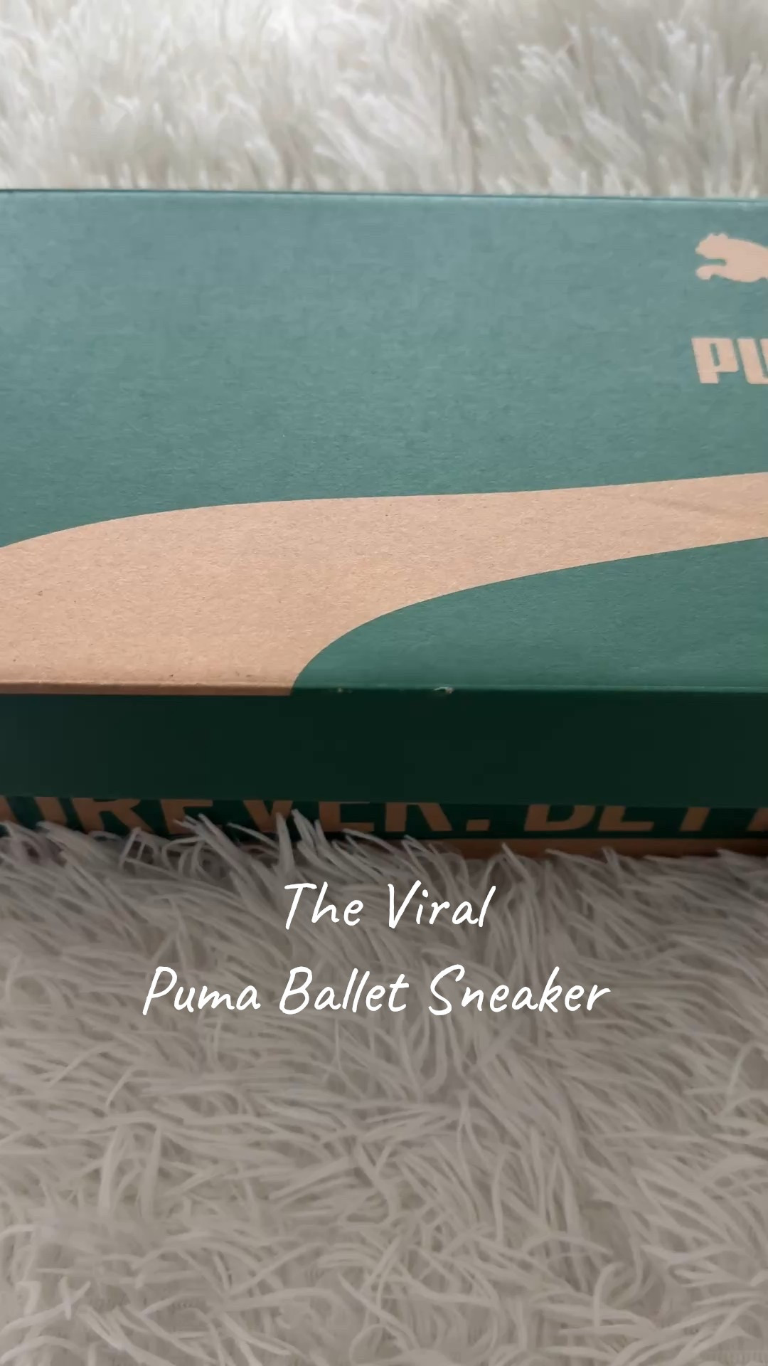 The viral puma speed cat ballet sneaker combine function + fashion. A spring must have.

Puma sneakers, viral sneakers, ballet sneakers, puma speed cat, puma ballet sneakers, must have sneakers, spring fashion

#LTKU #LTKWorkwear #LTKootd