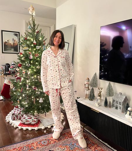 Pajamas. Matching cotton pjs  

#LTKHoliday #LTKGiftGuide #LTKstyletip