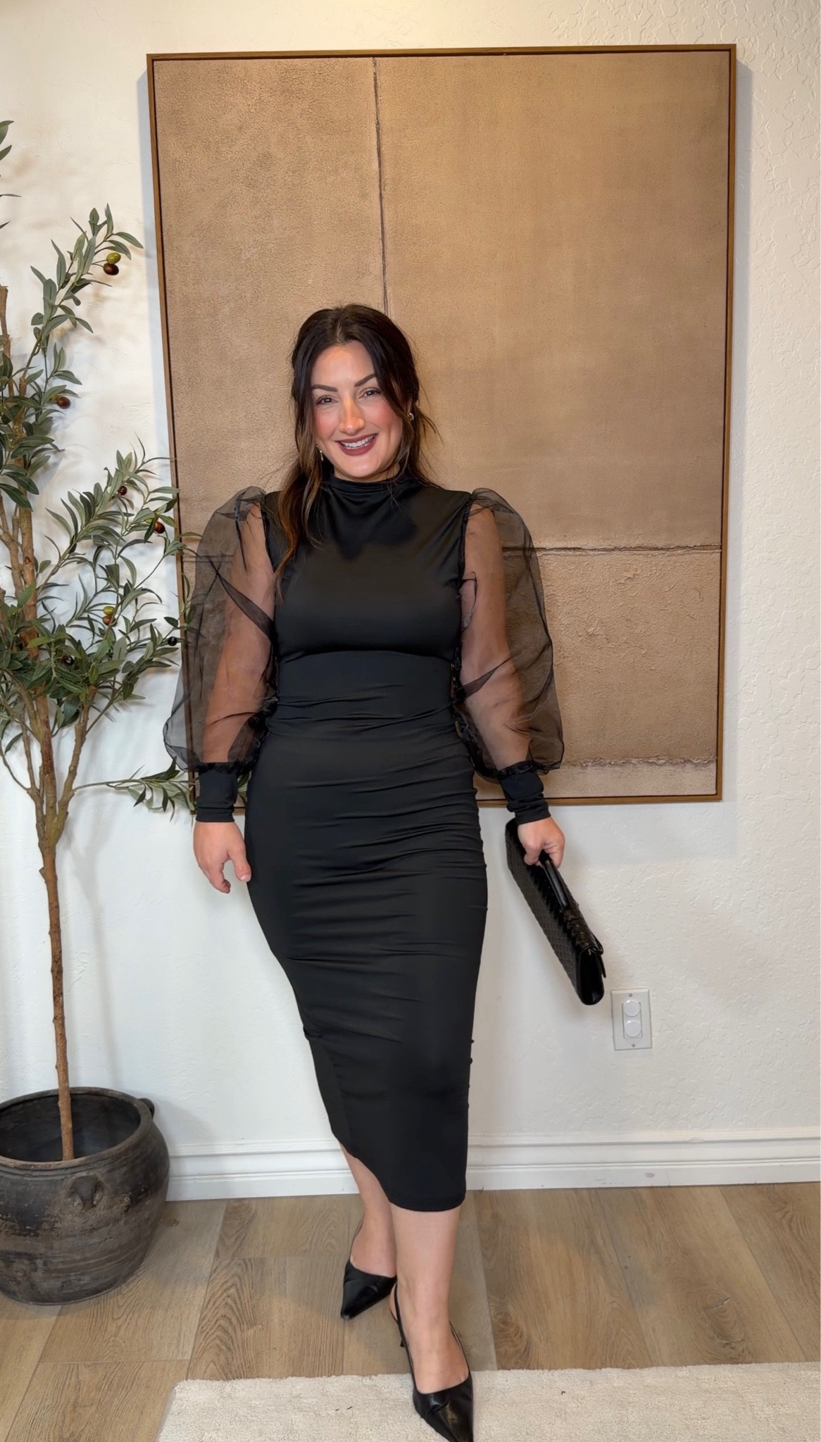 Gorgeous dress with statement mesh sleeves! Size small (5'0" 140lbs)


#LTKPetite #LTKWedding #LTKFindsUnder100