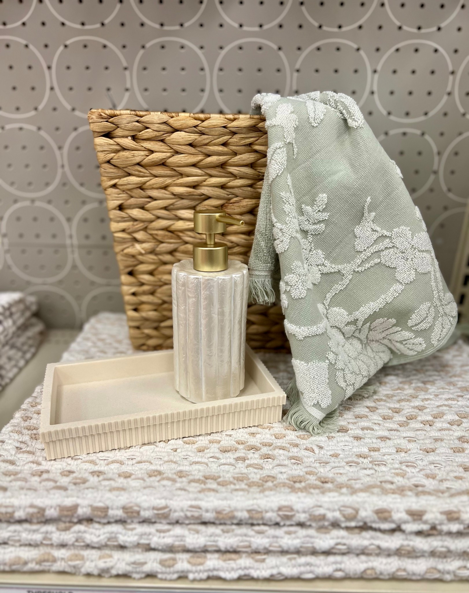 Spring refresh for your bathroom! 

Bathroom, Soap Dispenser, Tray, Hand Towels, Bathroom Rug, Trashcan, Target, Threshold, Home Decor, Home, Spring

#LTKHome
