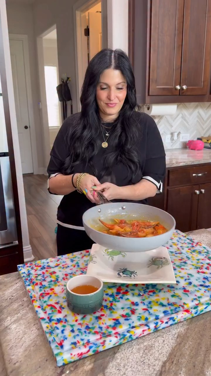 ⭐️RECIPE⭐️ Maryland style crab claws are our absolute favorite- let’s make them! #costco #libertyhilltx #crab #recipe #maryland