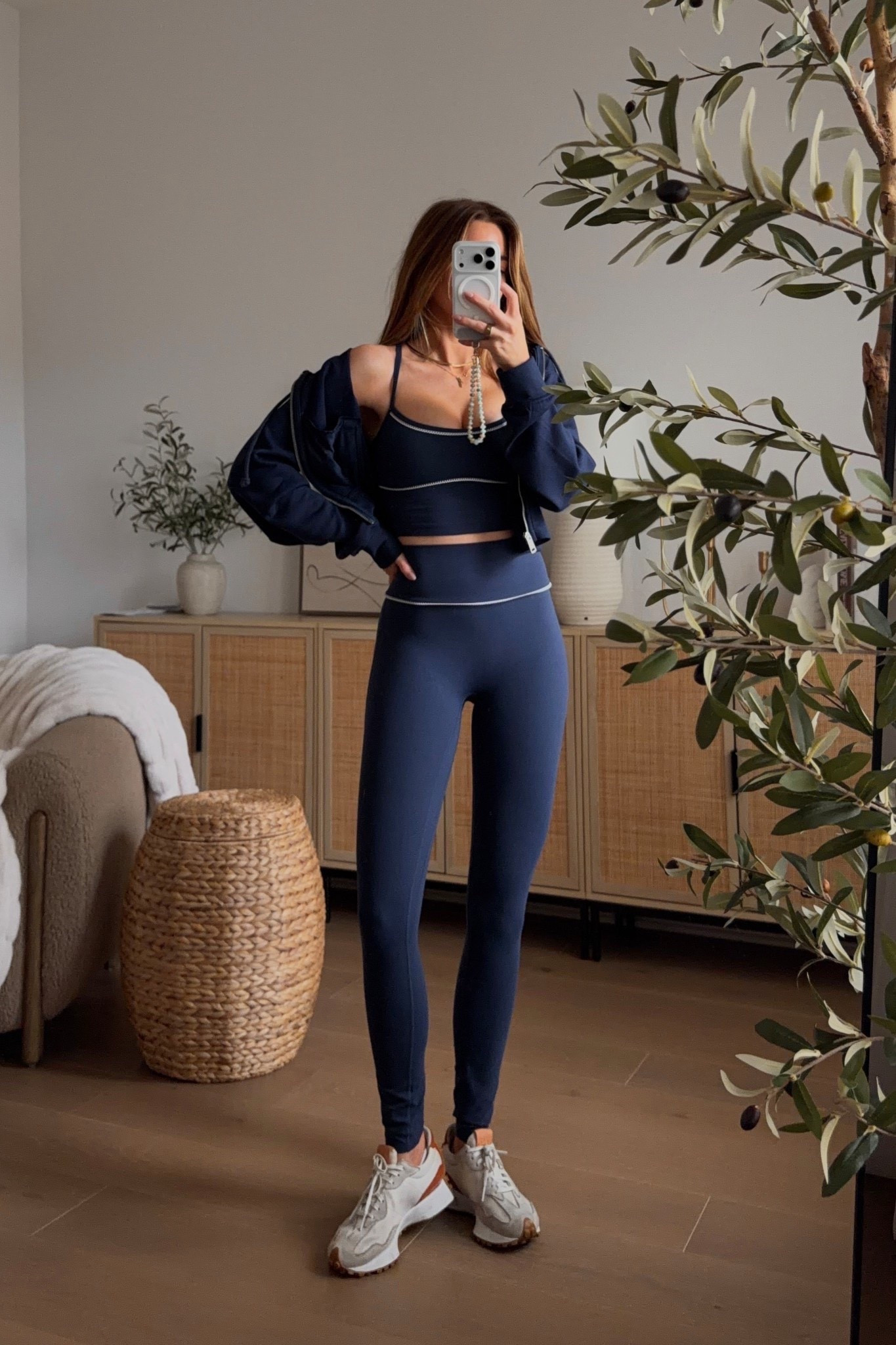 bra tank: xs // leggings: xs regular (i’m 5’3) // jacket: xs 