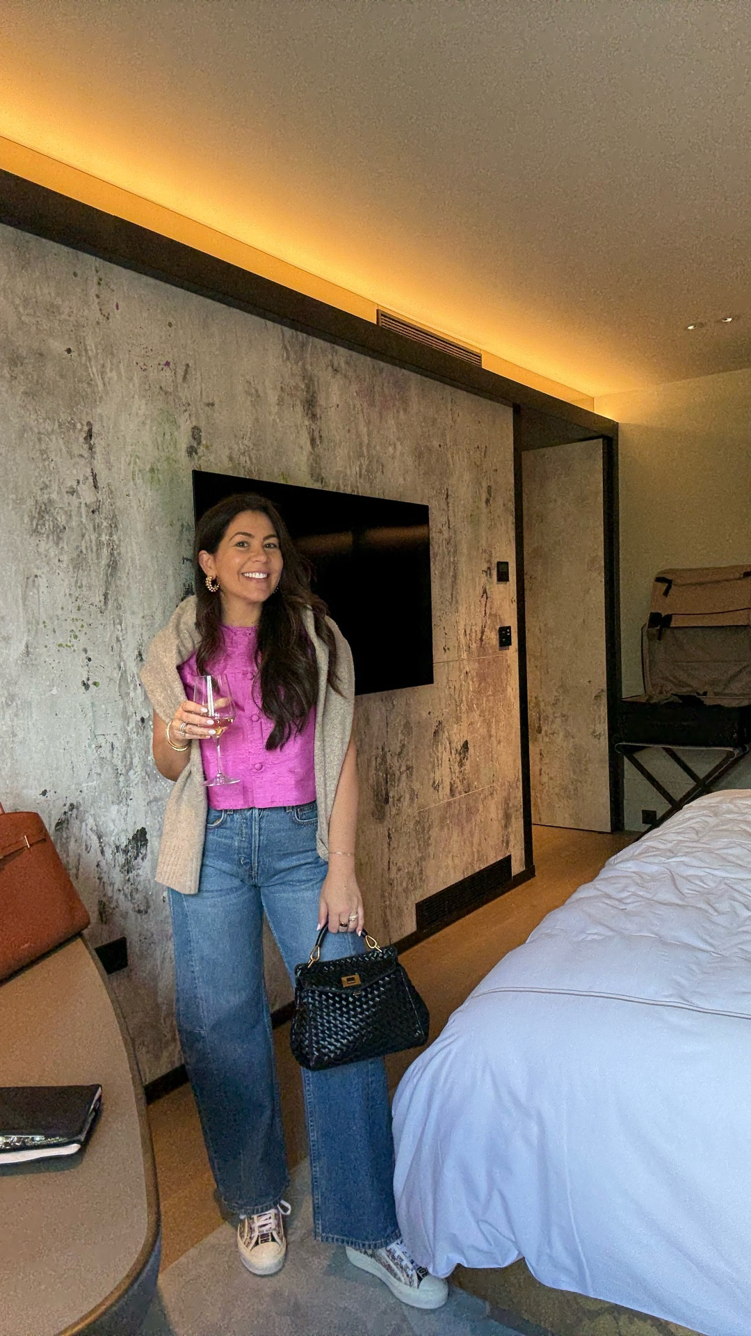 Casual outfit in #amsterdam #jeans #juliaamory

#LTKSeasonal #LTKWorkwear #LTKTravel