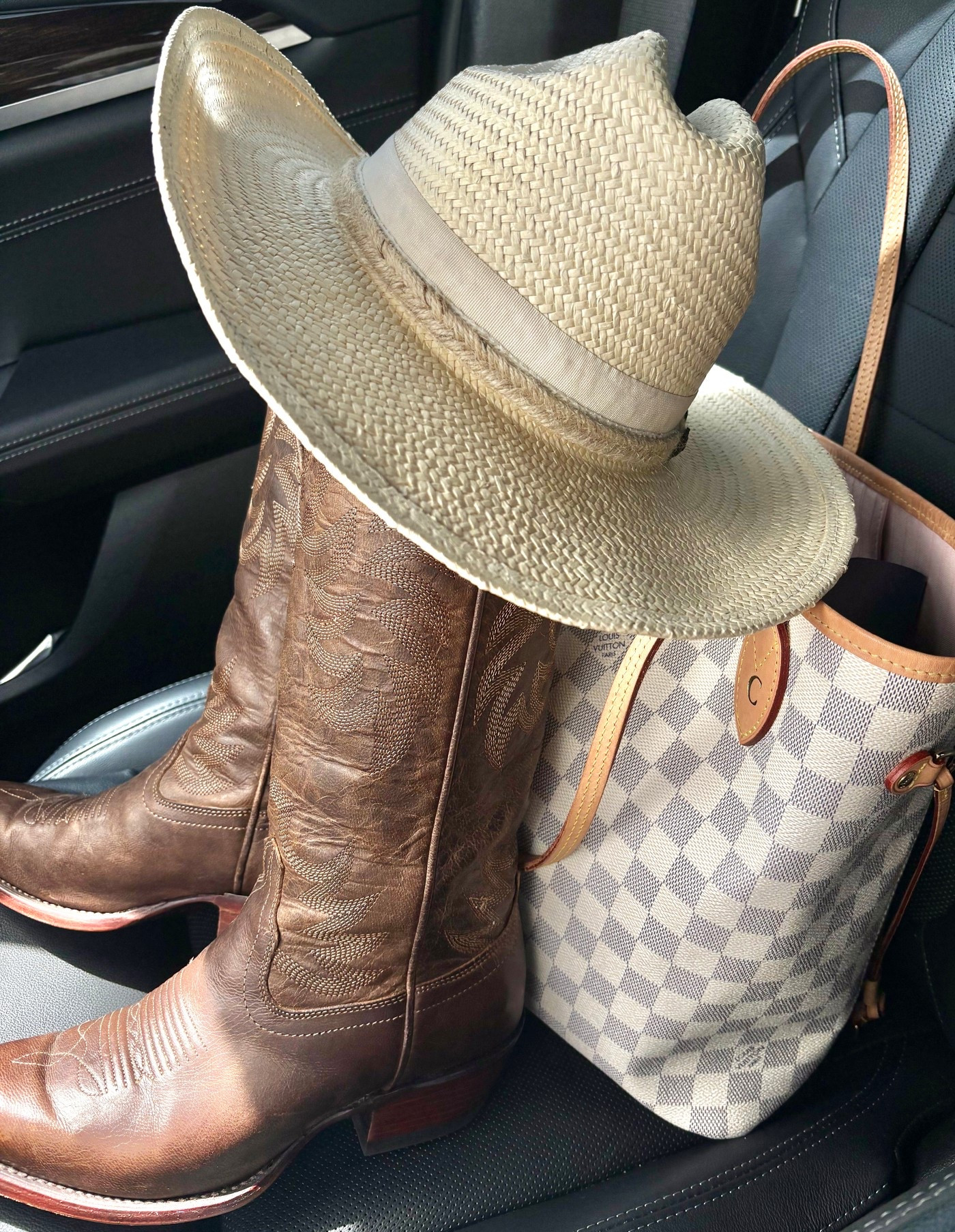 TECOVAS ARE ALL 20% OFF!!

#tecovas #boots #bootsale #farmphotos #familyphotos #christmasgift #cowgirlboots #cowboyboots#yeehaw #howdy

#LTKHoliday #LTKCyberWeek #LTKSaleAlert