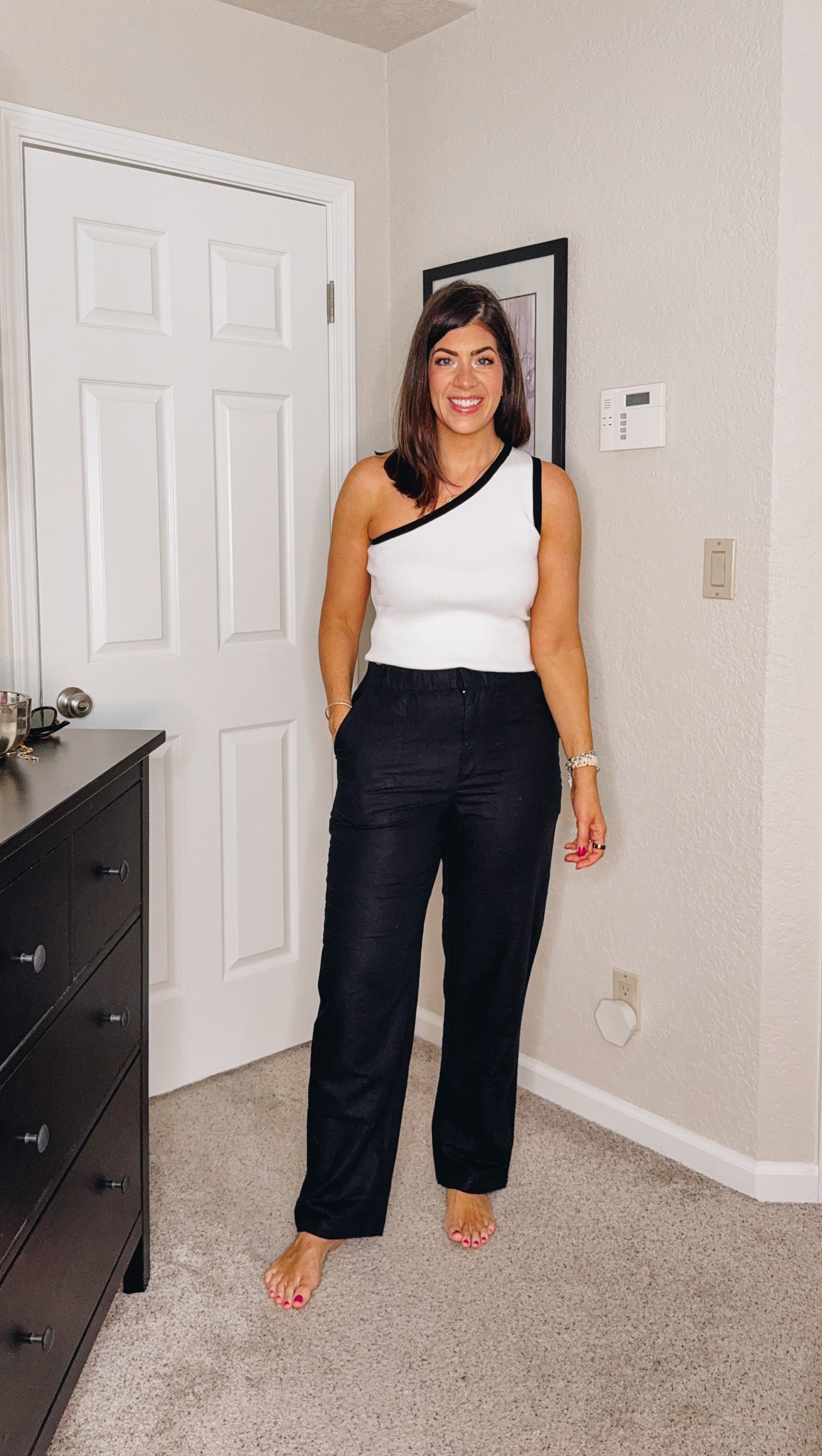 In a medium tall linen trouser 

#LTKMidsize #LTKWorkwear #LTKFindsUnder50