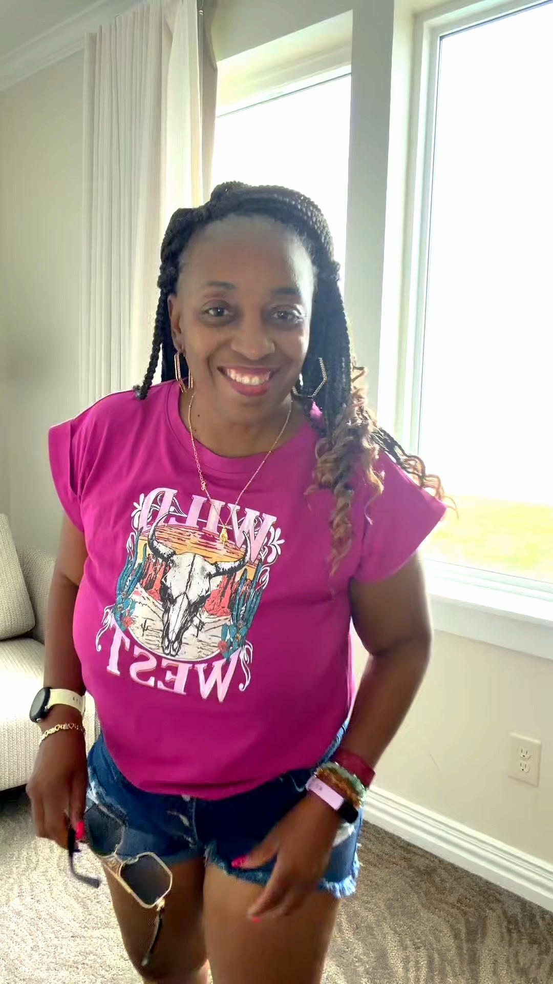 SECOND LOOK OF THE DAY! ✨

Keeping it cute, casual, and vacation-ready! ☀️🌴 I’m hitting these vacay streets in my Jessica Simpson T-shirt, short shorts, and Kurt Geiger sandals.

Because vacation style doesn’t have to be complicated—just comfortable, confident, and CUTE! 💁🏽‍♀️✨

👀 Now tell me: Are you TEAM DRESSED UP on vacation, or TEAM CUTE & COMFY? Drop your team in the comments! 👇🏽

#VacationStyle #OOTD #SecondLookOfTheDay #CasualChic #JessicaSimpson #KurtGeiger #TravelStyle #FashionWithKey

#LTKootd #LTKU #LTKTravel