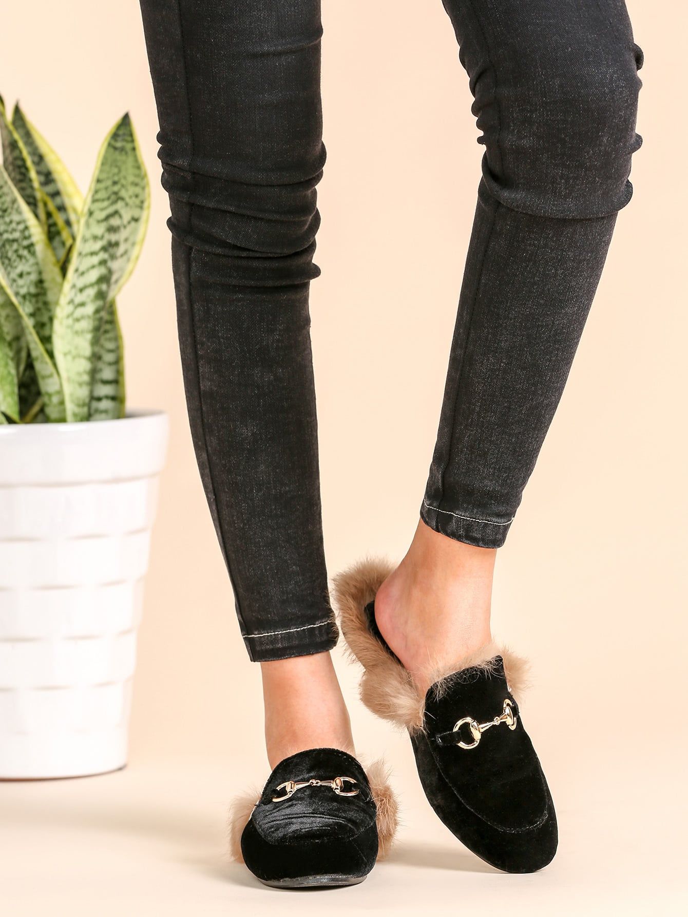 Black Velvet Fur Lined Loafer Slippers | SHEIN