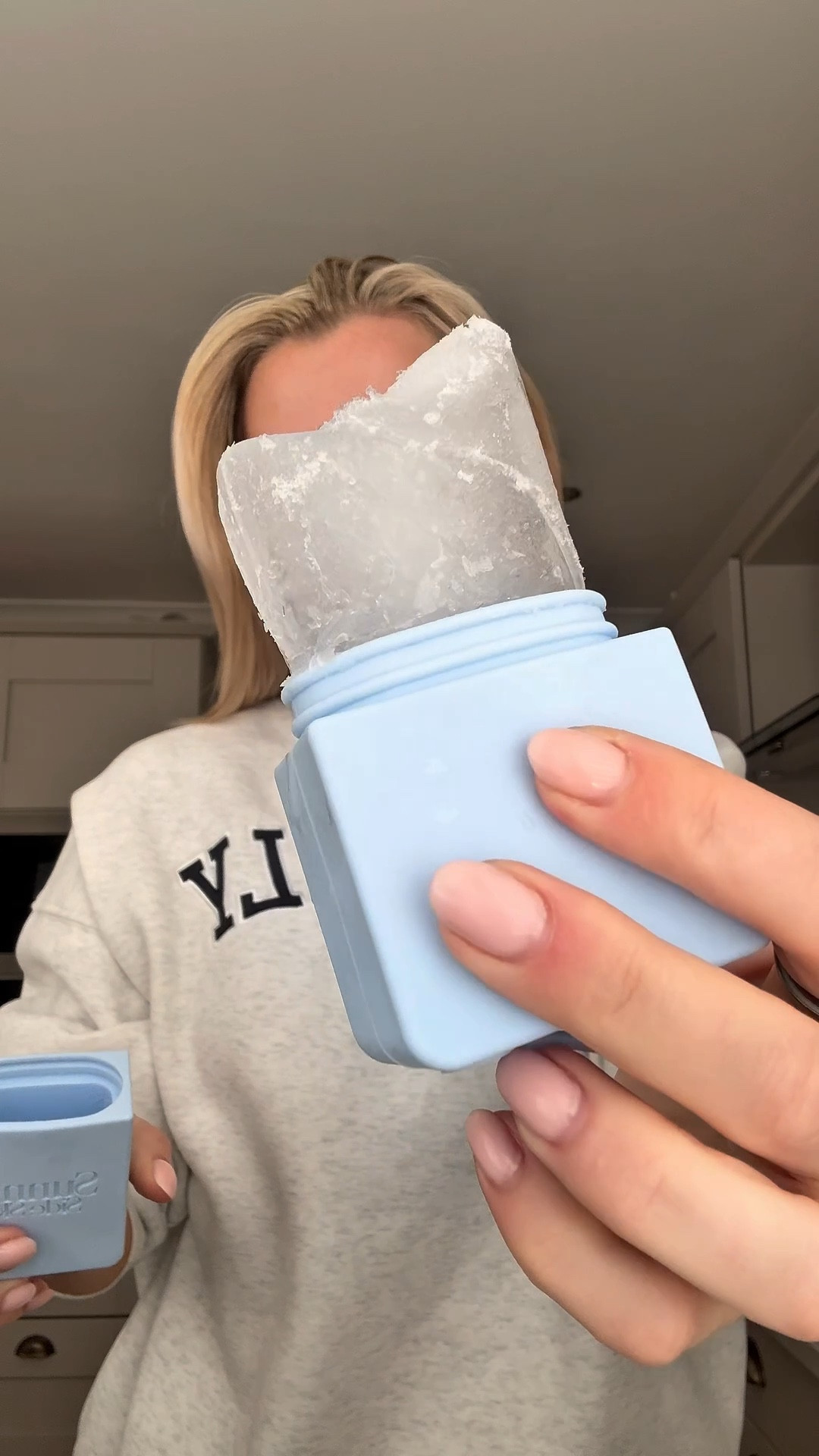 Ice a day keeps the pores away 🤏🏼