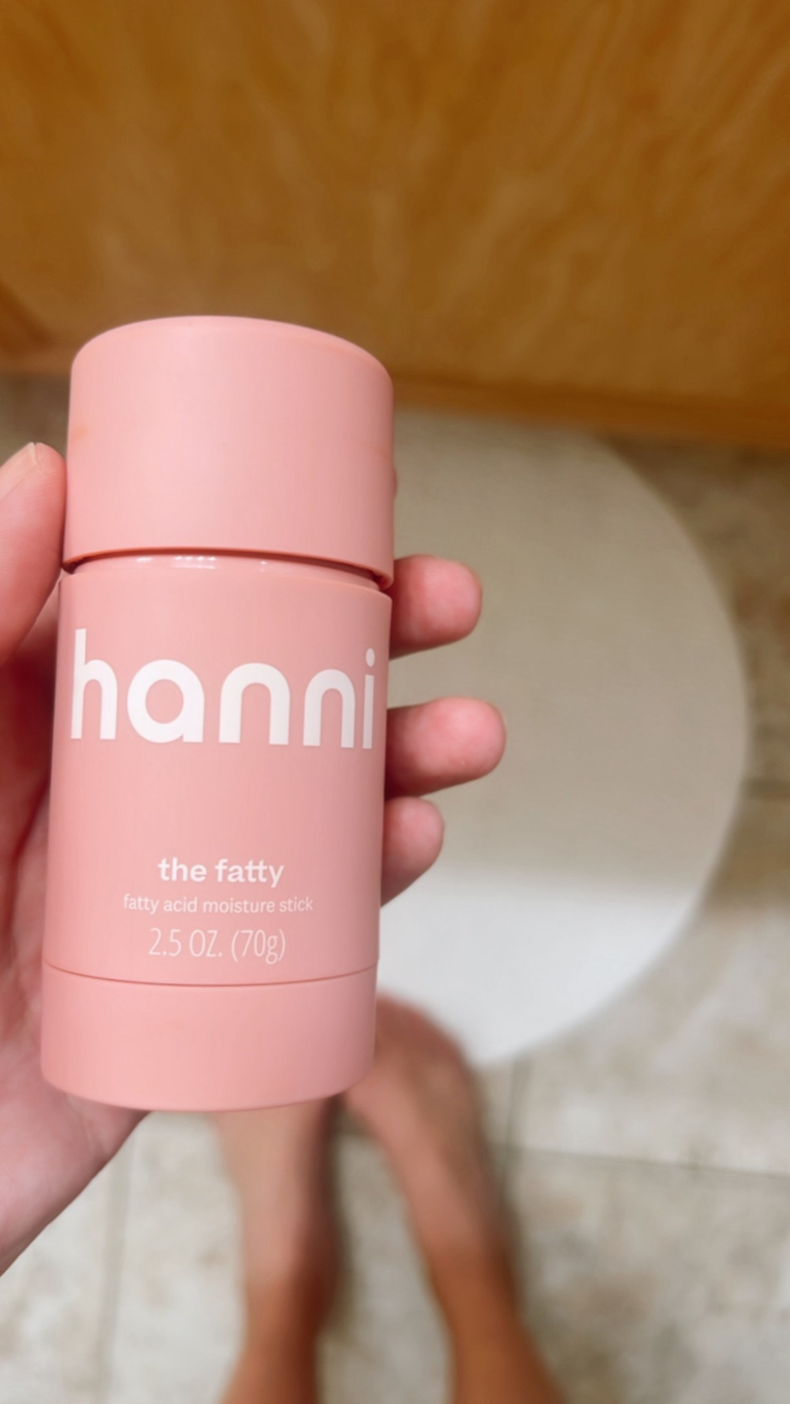 Highly Recommend! ✨
… this was a gift from my Mom and I loveee it! The perfect solution to when you need a bit of moisture on legs / arms but don’t want to get your hands messy. On-the-go lotion (in a roll-up formulation)!



#LTKFindsUnder50 #LTKBeauty #LTKSeasonal