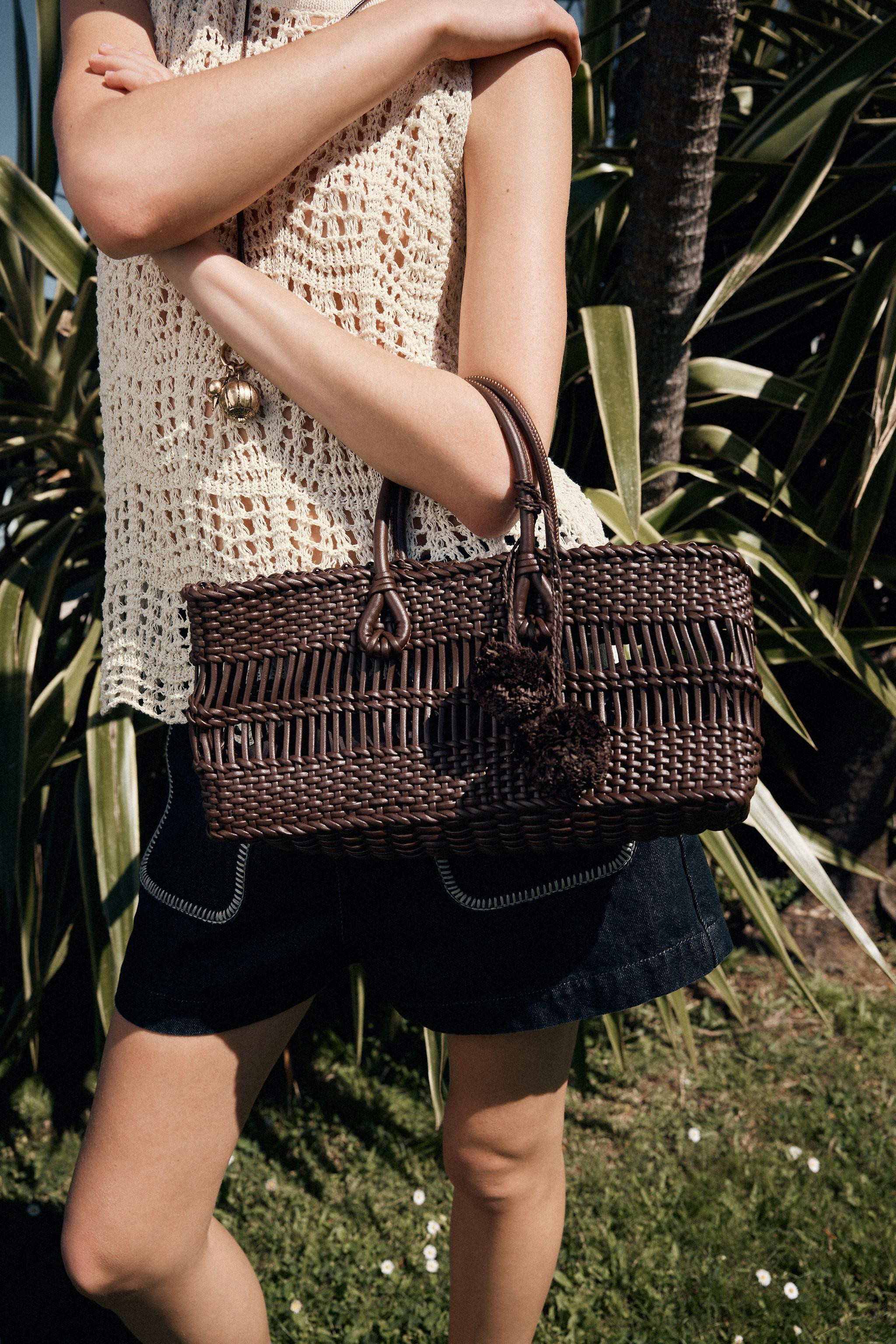 A better experience.Discover it in the app. | Zara UK