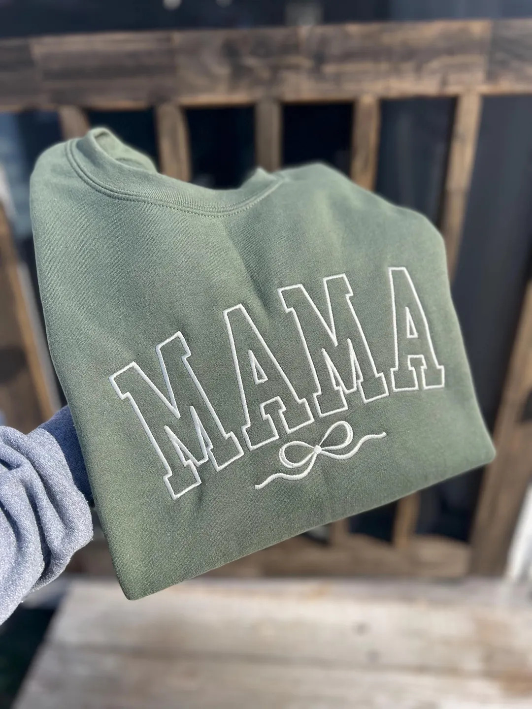 Mama Bow Sweatshirt Embroidered Mama Crewneck Personalized Gift Gifts for Moms - Etsy | Etsy (US)