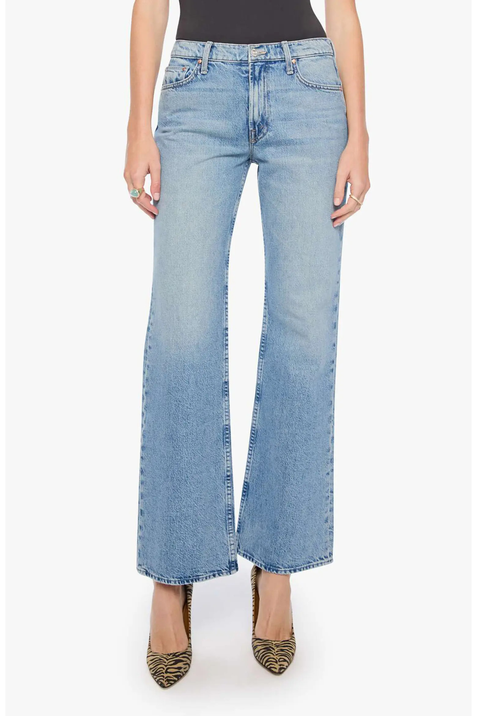 Your sign to upgrade your denim collection is HERE ✨ Early preview Nordstrom finds you don’t want to miss
#DenimUpgrade #NordstromDeals #LTKFinds #WardrobeGoals #StyleEdit #SaleSeason 

 #LTKSeasonal #LTKU #LTKSaleAlert