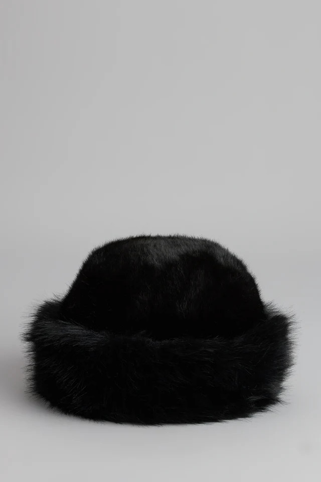 Cozy Glam Faux Fur Round Bucket Hat | Windsor Stores