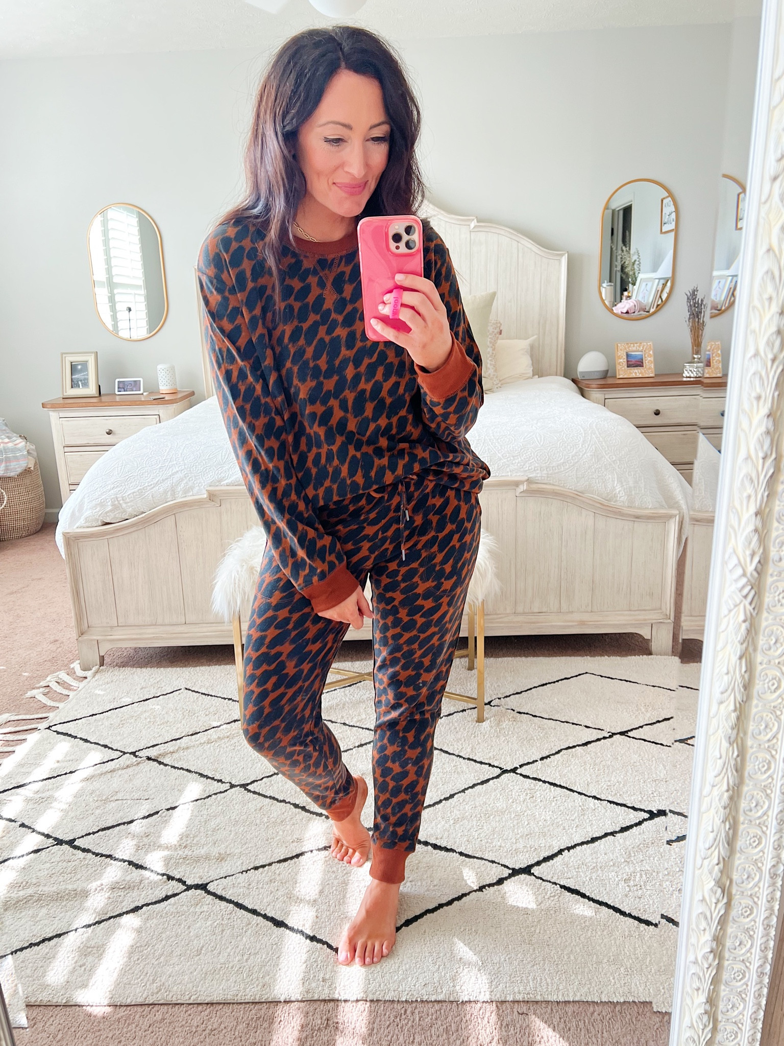 🎯 TARGET TUESDAY 🎯

• large top for an oversized fit bit could have totally done a medium
• small joggers - true to size 