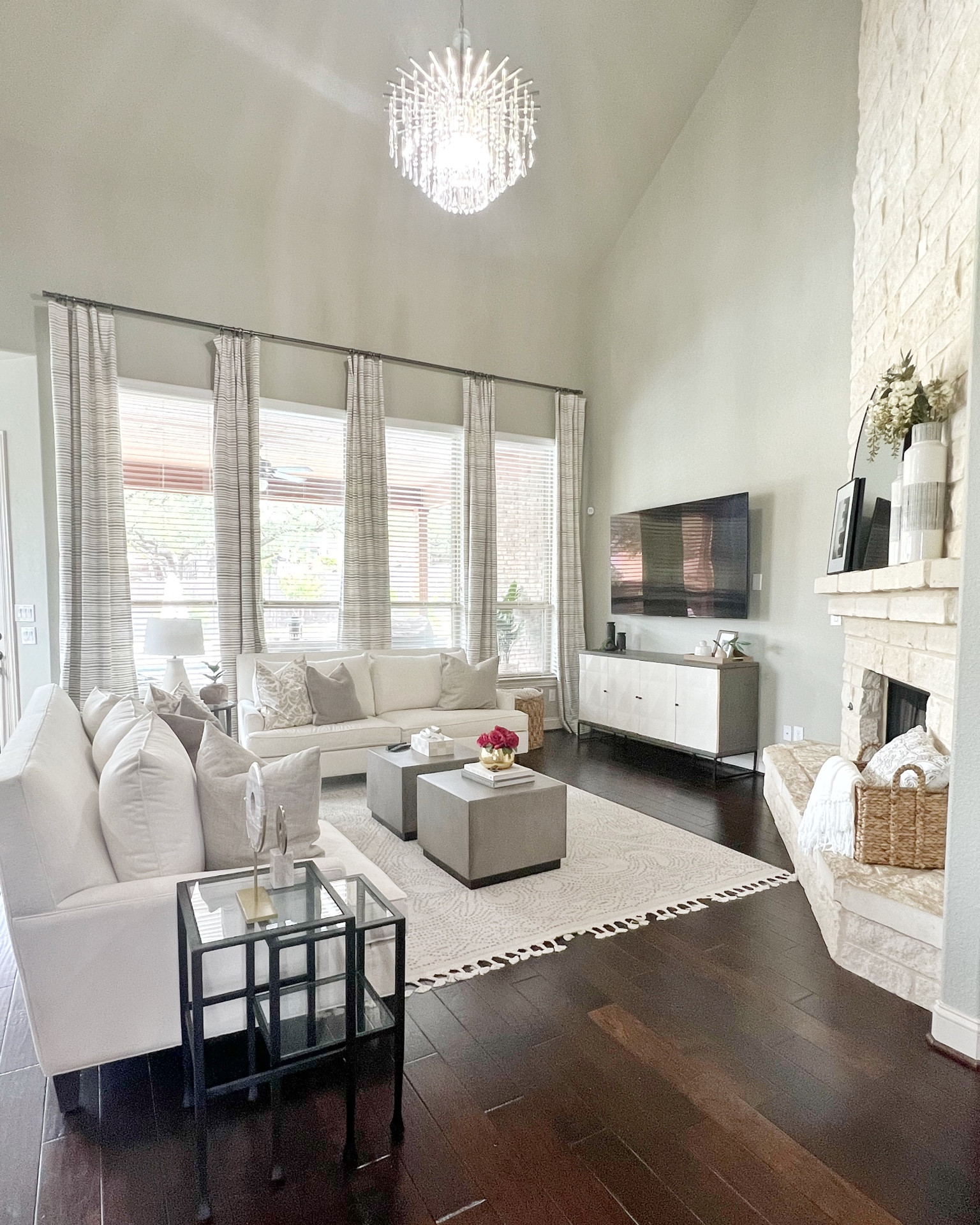 Modern white design completed!  Love the way my clients new living room turned out! #livingroom #livingroomdecor #potterybarn #ethanallen #livingroomdesign #interiordesign #livingroominspo

#LTKhome
