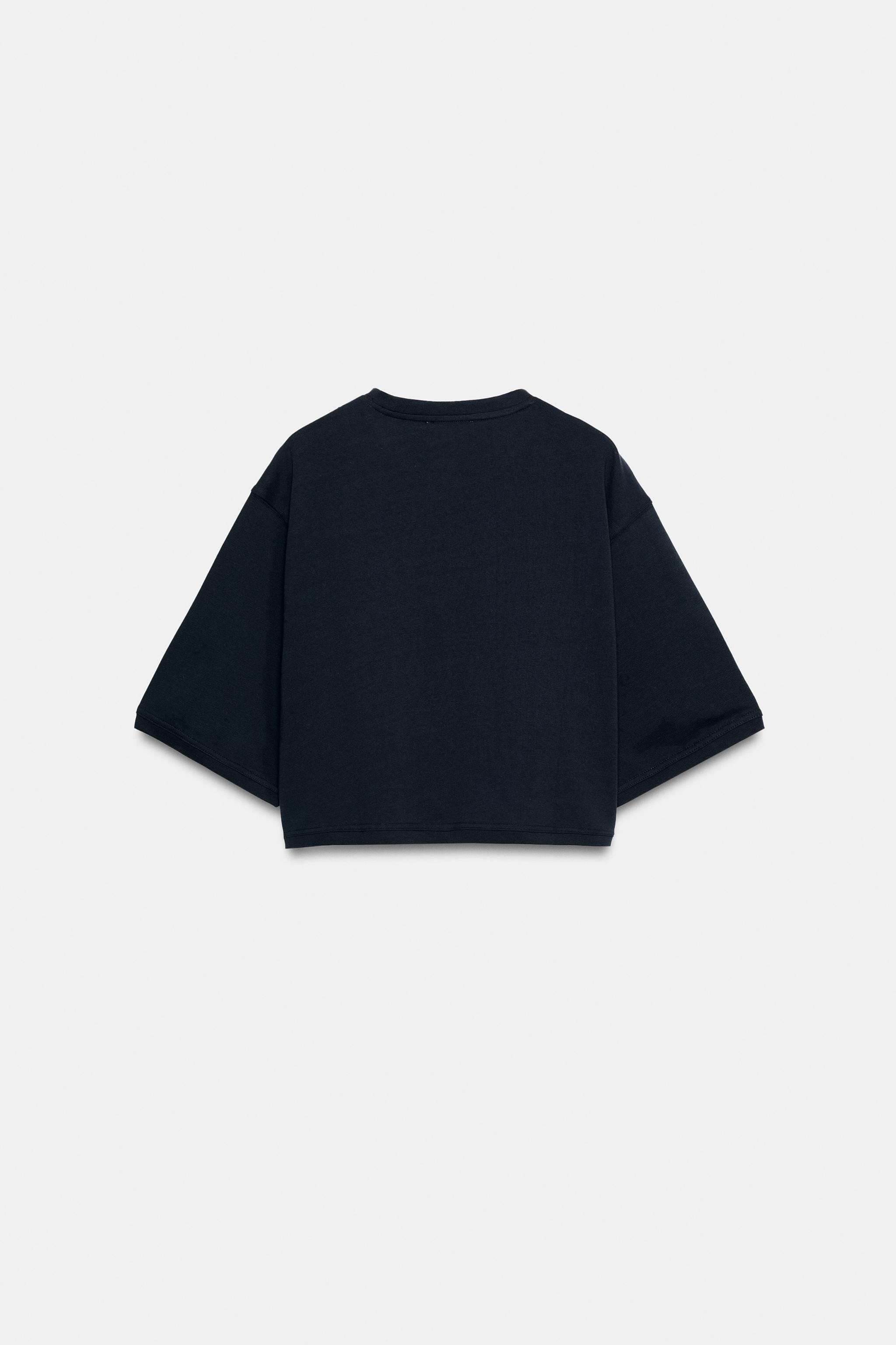 Model height: 181 cmOVERSIZE - ROUND NECK - CROP - SHORT SLEEVET-shirt made from 100% cotton. Fea... | Zara UK