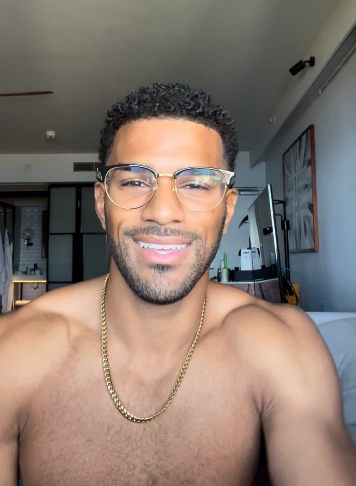 Glasses 🤓

#LTKWorkwear #LTKMens #LTKTravel