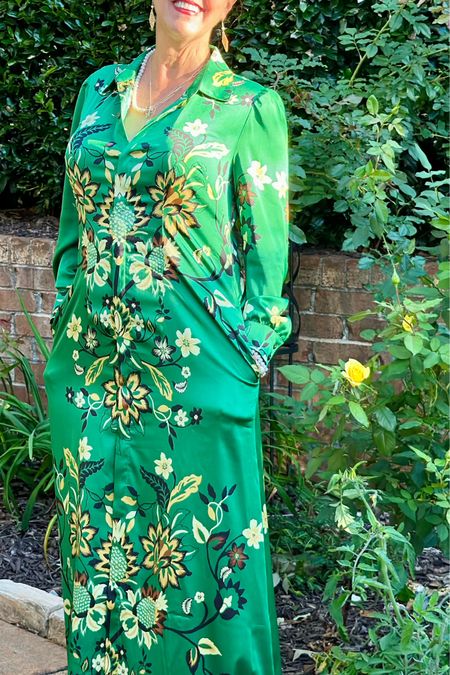 Satin Damask Print Maxi Shirt Dress

It’s lined, the fabric is soft and gorgeous, bold and feminine and it has . . . 
POCKETS!!!

If this fab must have kaftan came in more colors and fabrics, I’d scoop them up pronto.

Plus… it’s on SALE

#shirtdress #kaftan #caftan #maxi #maxidress #green #travel #travelmusthaves #resortwear #chicos #midlifestyle #midlifefashion #midlifeinfluencer 

#LTKsalealert #LTKtravel