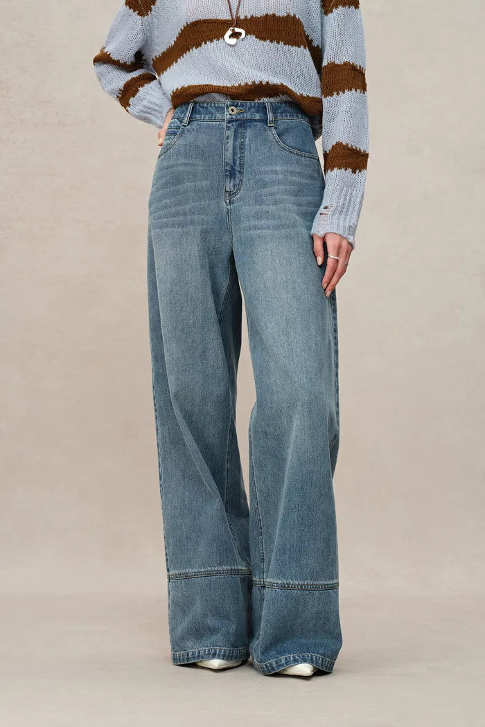 Sierra Stonewashed Wide Leg Jeans in Lightweight Denim | Fabrique