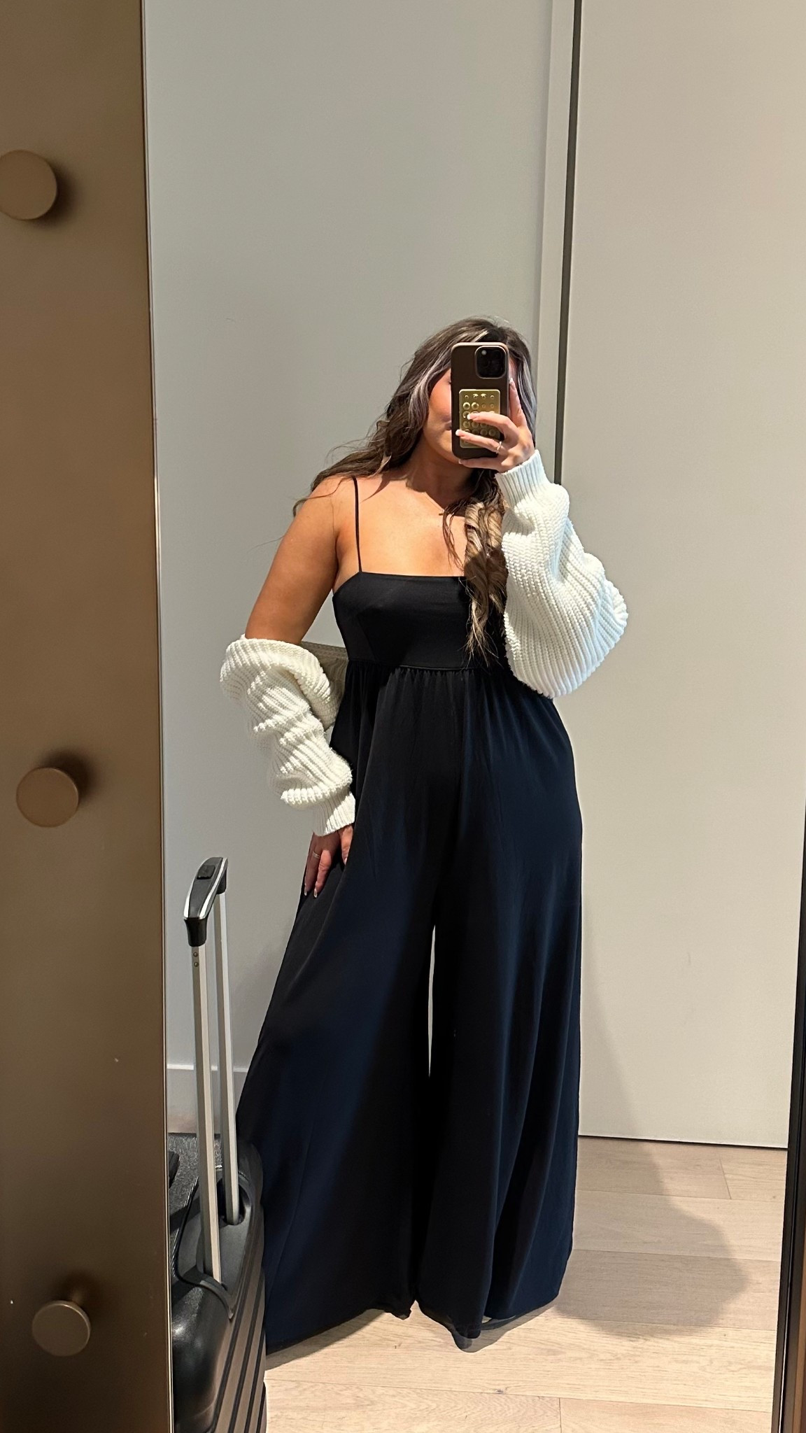 The comfiest jumpsuit I’ve ever worn! It runs big, size down. I’m wearing a size medium. It comes in blue too!

#LTKSaleAlert #LTKdayinmylife #LTKootd