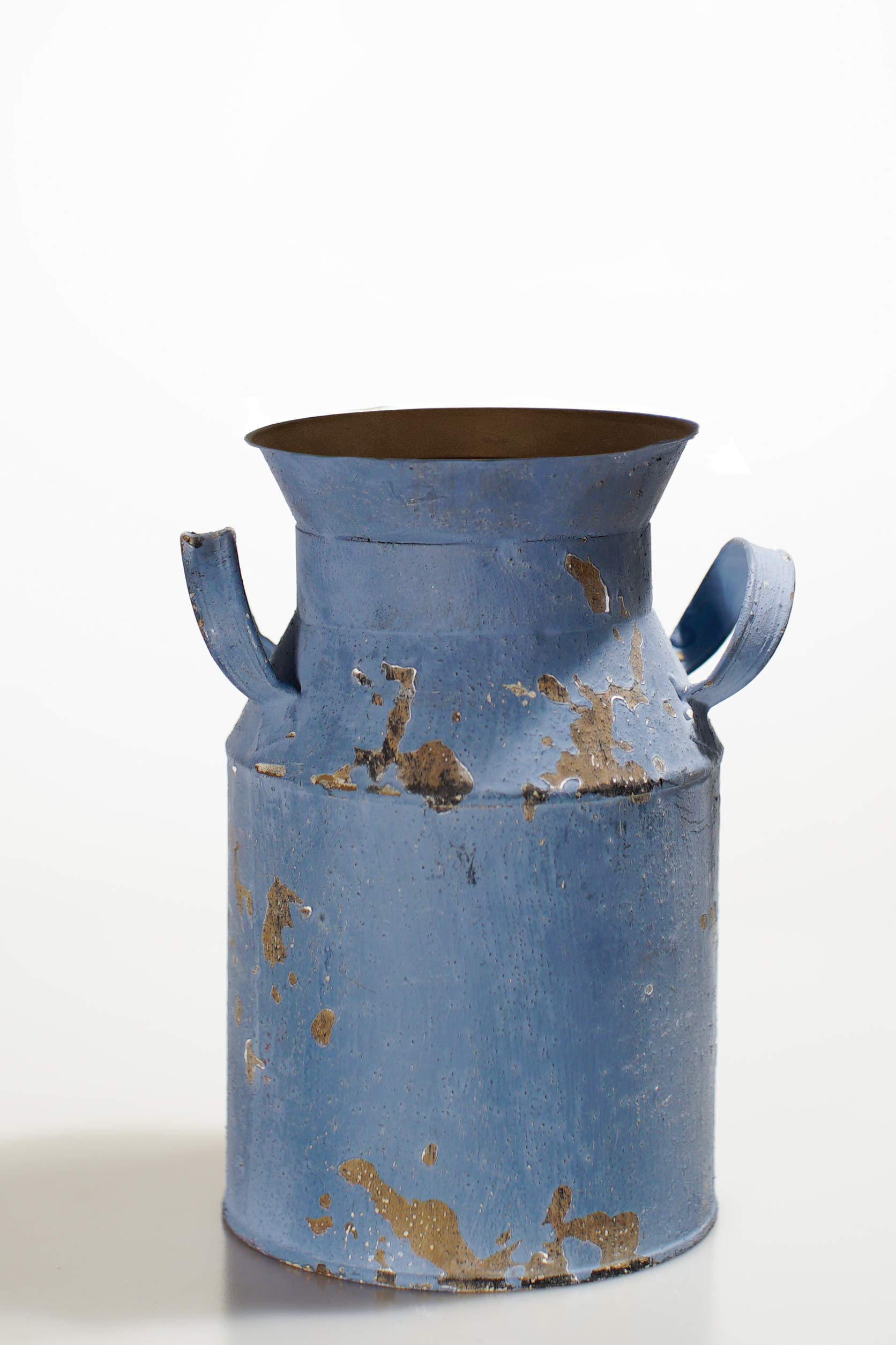 Harbor Gardens H12503BLUE 8.3" Old Fashioned Distressed Vintage Blue Milk Can | Amazon (US)