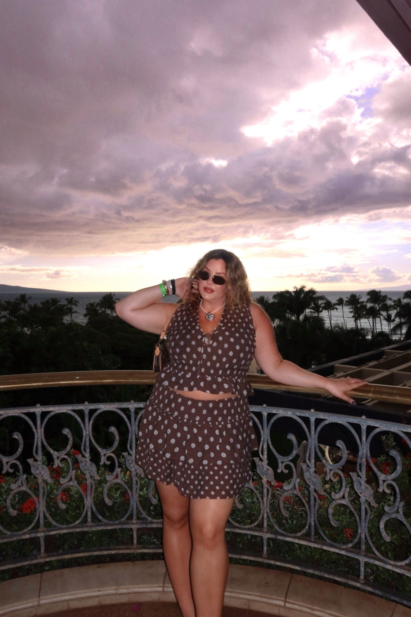 wearing an xl in top and bottom 🤎✨