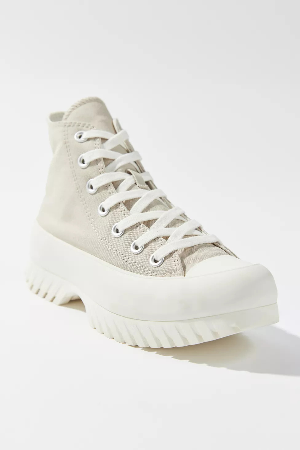 Converse Chuck Taylor All Star Lugged 2.0 Platform Sneaker | Urban Outfitters (US and RoW)