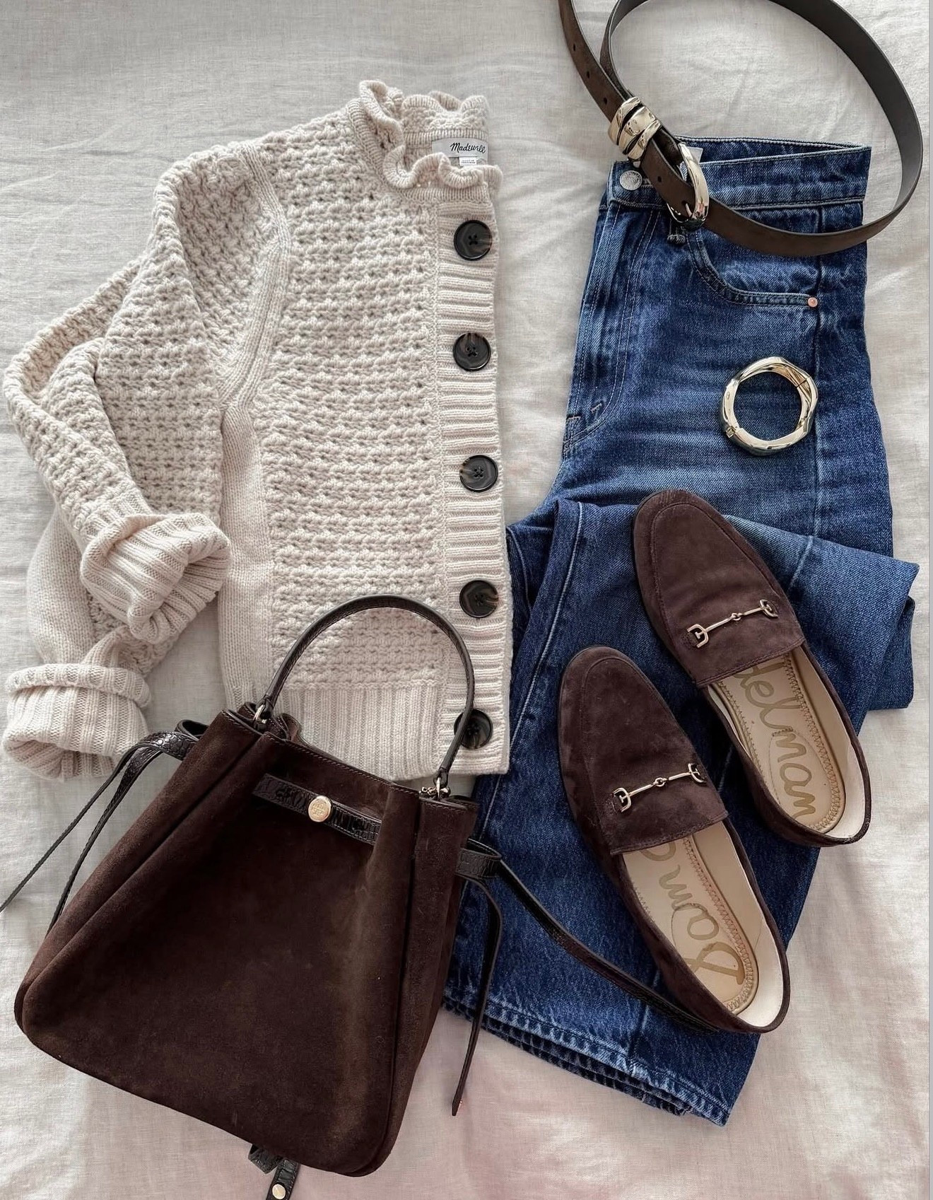 Classic fall outfit, casual fall look, workwear, dark brown accessories, cardigan, layering pieces, annabrstylee

#LTKStyleTip #LTKSeasonal #LTKOver40
