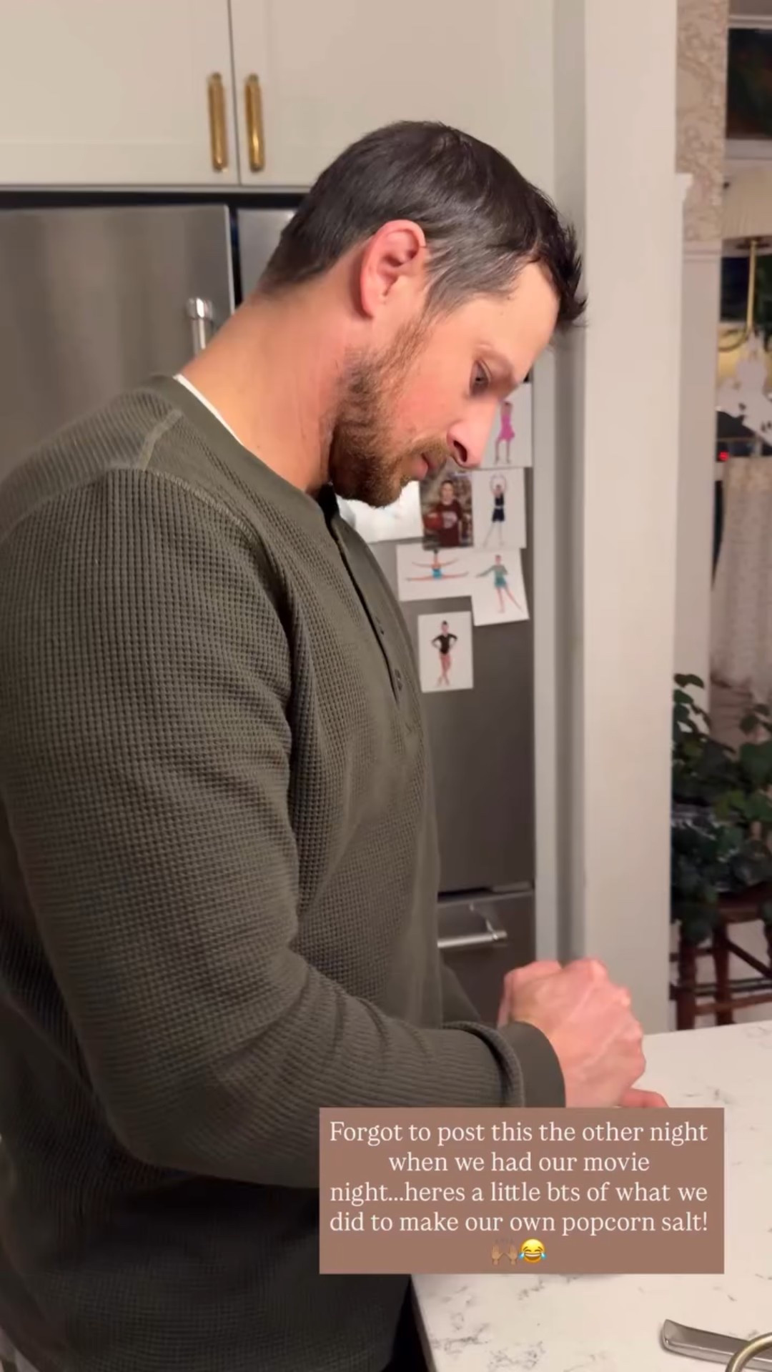 Forgot to post this the other night when we had our movie night…….heres a little bts of what we did to make our own popcorn salt! 🙌🏽😂